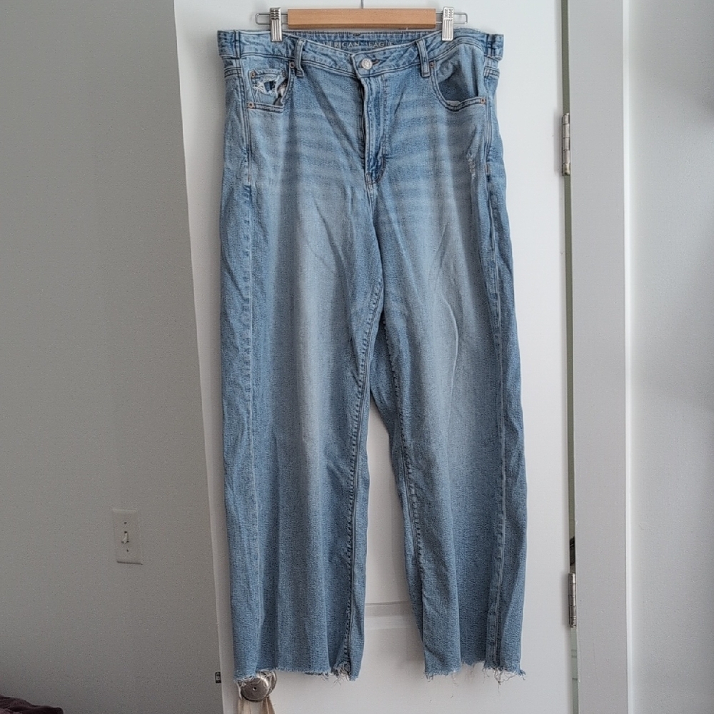 American Eagle Outfitters Light Blue Straight Leg Jeans